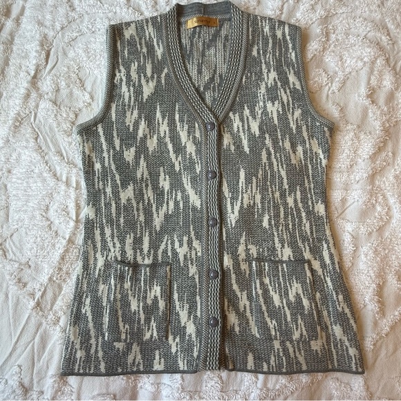 Santana classic Gray and Cream Patterned Women's Sweater Vest Size Large - Picture 1 of 7